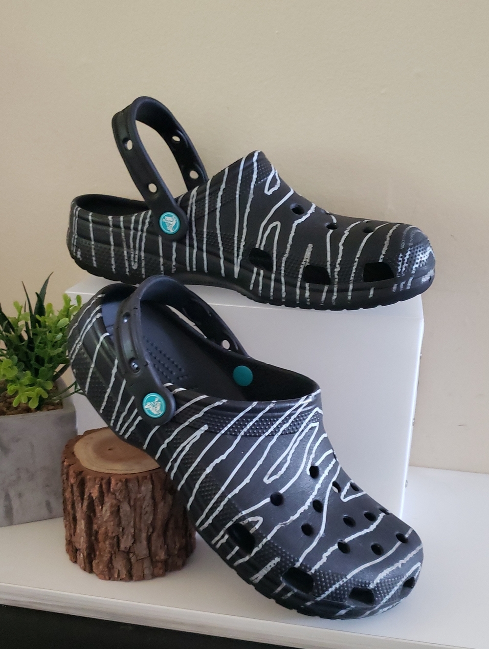 CROCS X RON ENGLISH Party Animal Limited Edition Clog Black/White Men's 10 / W12